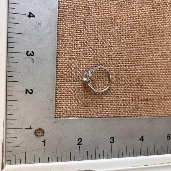 925 silver CN faux diamond engagement ring bling shiny size 5.5 rhinestone - Picture 5 of 5